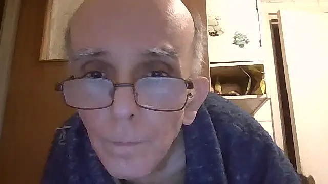 mariusica1@xh live sex cam