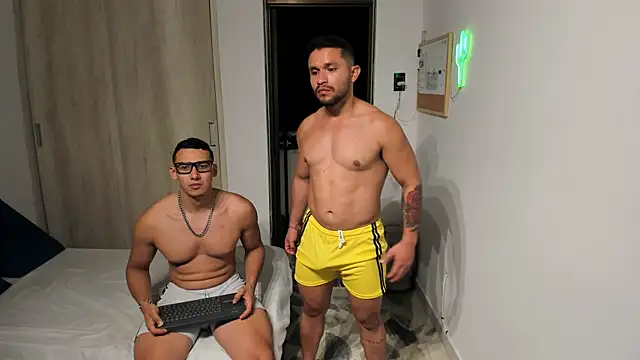 Travis_bakers live sex cam