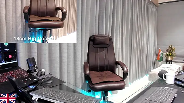 OnlineBossUK live sex cam