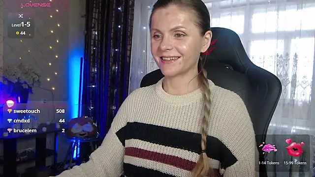 JessieOMays live sex cam