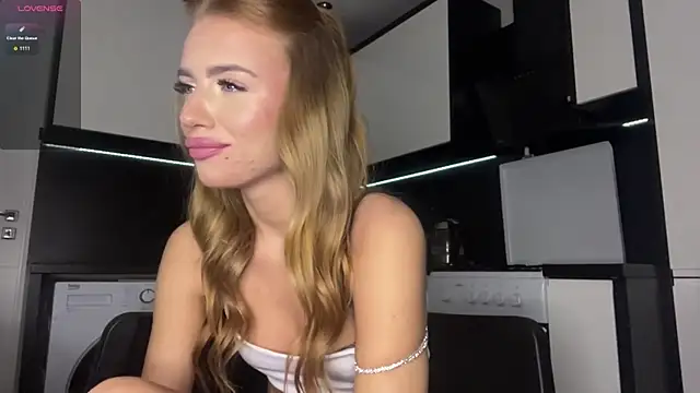 Selene_Vellour's cam snapshot