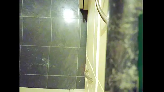 hairyuncut00's cam snapshot