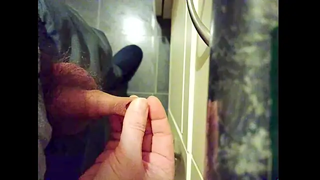 hairyuncut00's cam snapshot