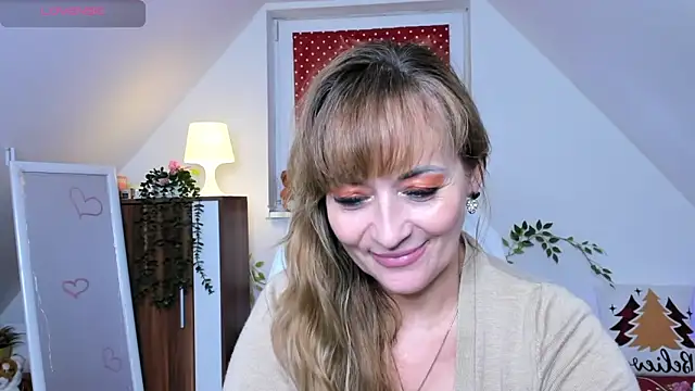 naughtymilane's cam snapshot