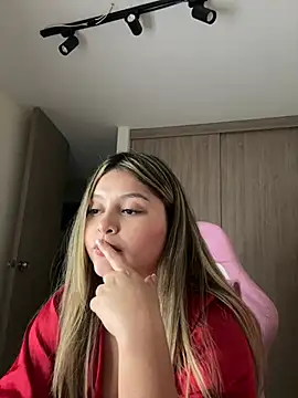 lunablossom_'s cam snapshot