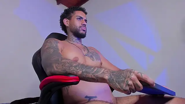 LuigiVitale_1 live sex cam