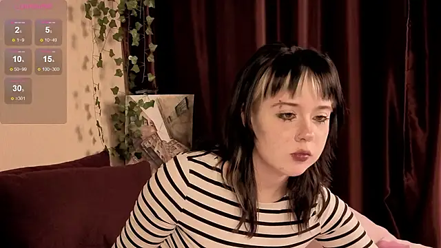 lil_ayesha's cam snapshot