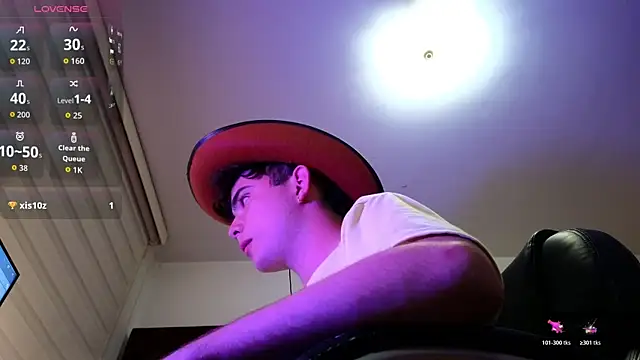 lukeboyce33's cam snapshot