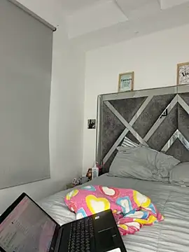 KimCollinss's cam snapshot