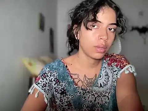 Antonia-bloom's cam snapshot