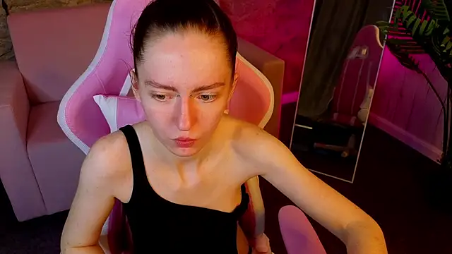 KristineValbuena's cam snapshot