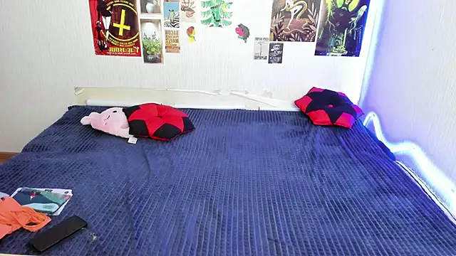 Cattie_w_'s cam snapshot