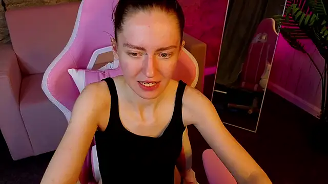 KristineValbuena's cam snapshot