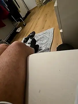 Donnybrascoo's cam snapshot