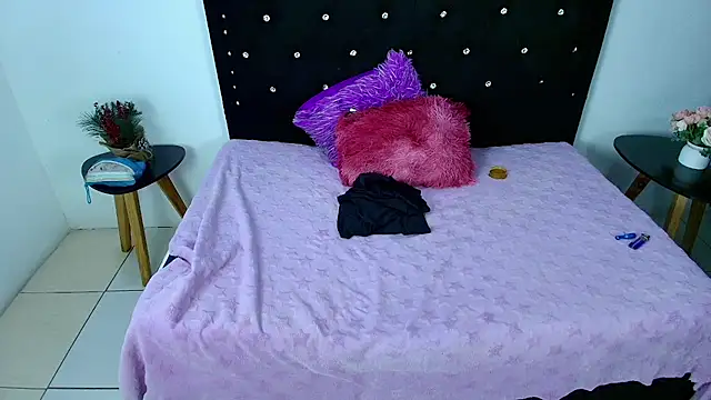 Sara_f_W's cam snapshot