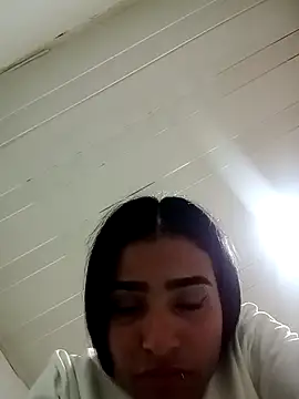 Nahomy_Kamber's cam snapshot