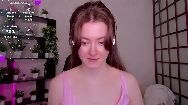 KateCuddle's cam snapshot