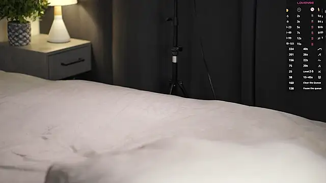 LettySlovacek live sex cam