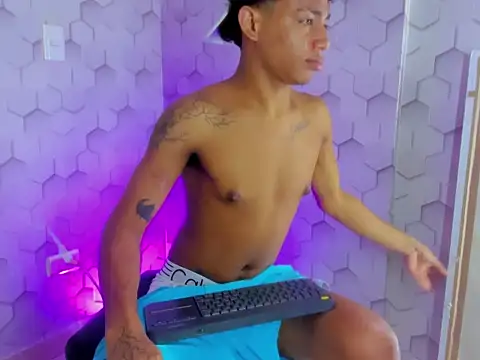 777_dmz_'s cam snapshot