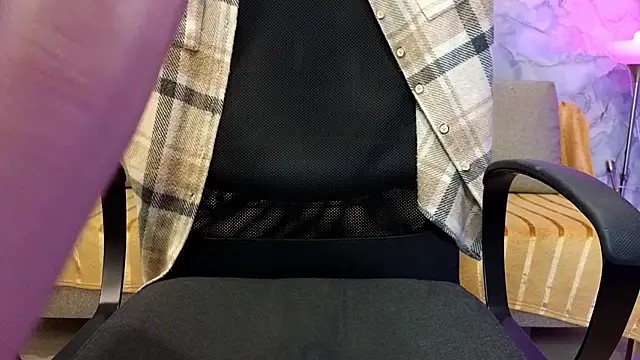 arlekincrop's cam snapshot