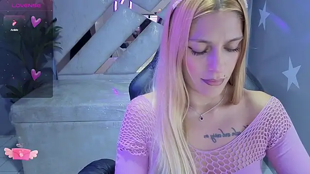 Candy_kush_t's cam snapshot