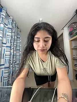 Monica17 live sex cam