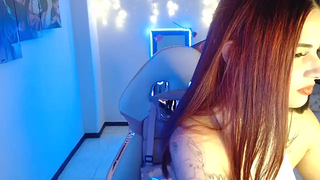 Maddy_Vicius19's cam snapshot