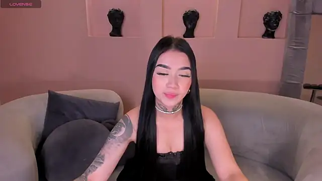 MeganCross1's cam snapshot