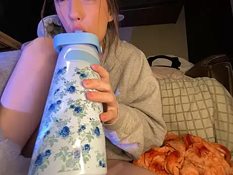 Thedeepwebcutie's cam snapshot