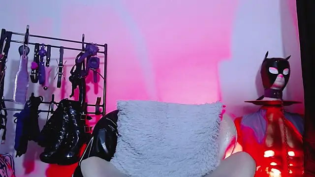 IvanaFetish live sex cam