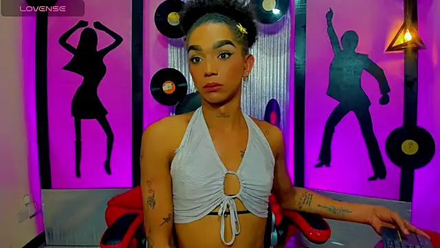 nickyminach_ live sex cam