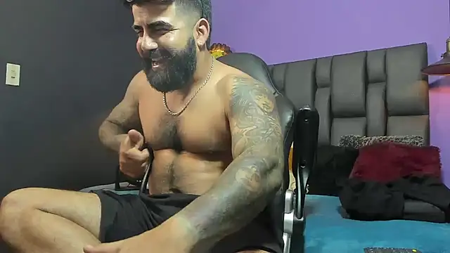 Lyon_vach live sex cam