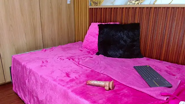 meliangels303av's cam snapshot