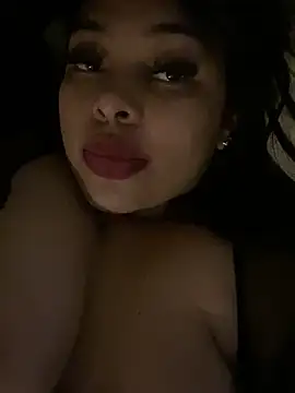 PUSHYLATE live sex cam