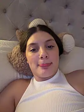 EmilyS__ live sex cam