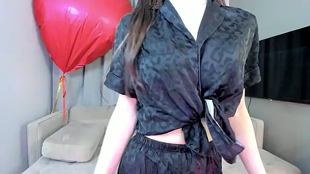 TreasaCrebs live sex cam