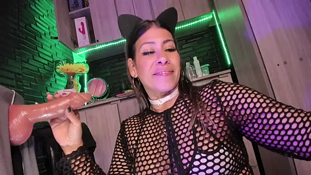 LaureenHills live sex cam