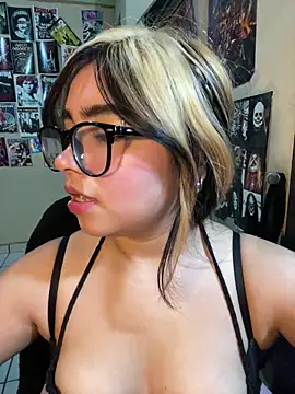 pinkybombon's cam snapshot