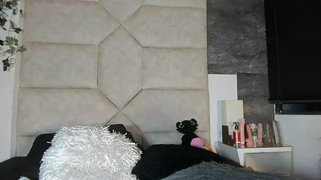 Liia_Leens's cam snapshot