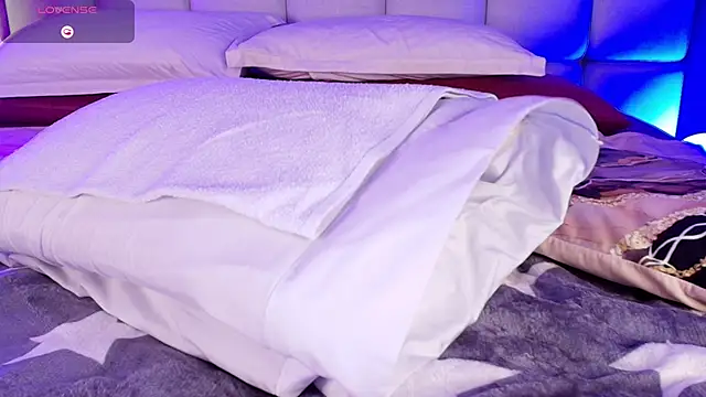 sweetieluna01 live sex cam