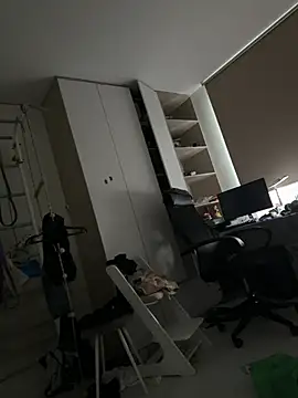 MooonReal's cam snapshot