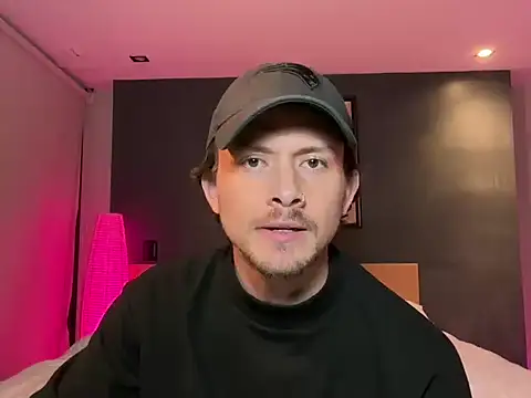 mcklister_kinky_feets's cam snapshot