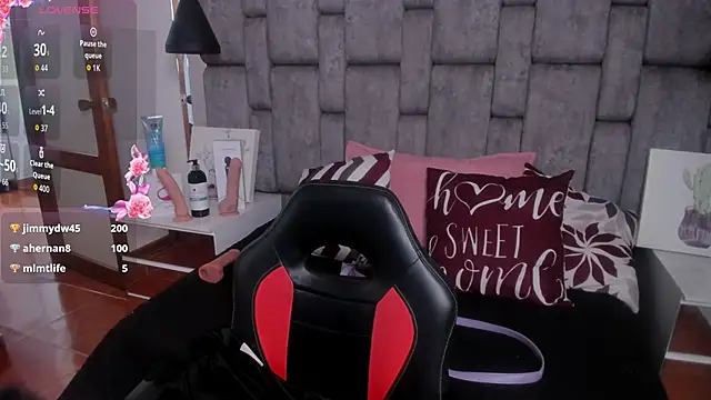 Maitebigboobs live sex cam