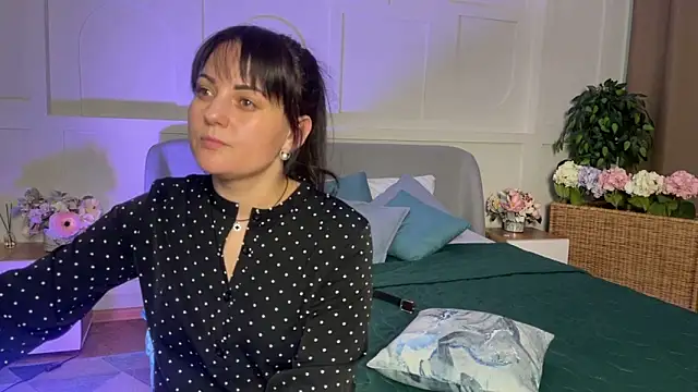 _SilkyShadow_'s cam snapshot