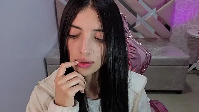 cynthia_ch's cam snapshot