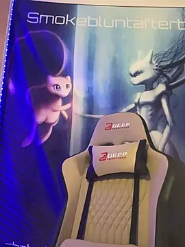 Smokebluntafterblunt's cam snapshot