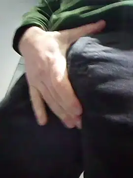 openlegsforyou's cam snapshot