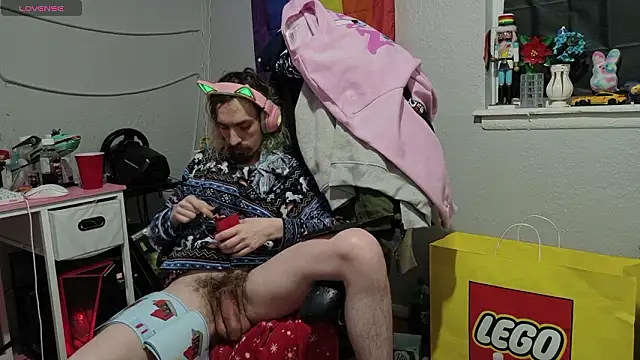 tallnerdyguy's cam snapshot