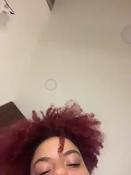 Leyah__'s cam snapshot