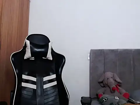 Miller_cupe's cam snapshot